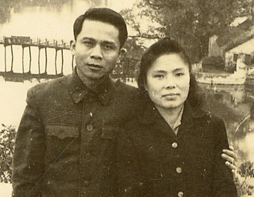 chuyện tình yêu tướng Hoàng Đan